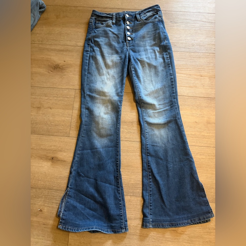 SO high rise flair jeans!